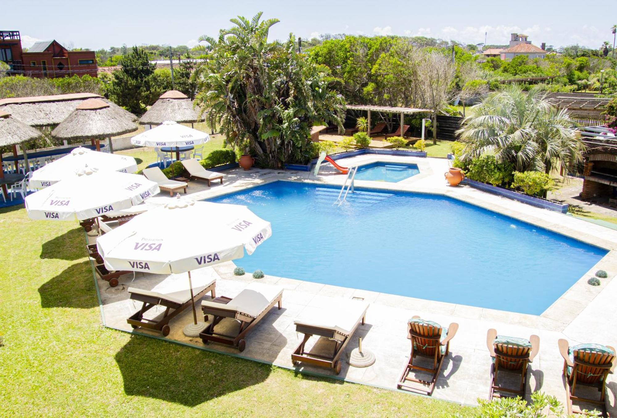 Hotel De La Torre La Paloma Bagian luar foto
