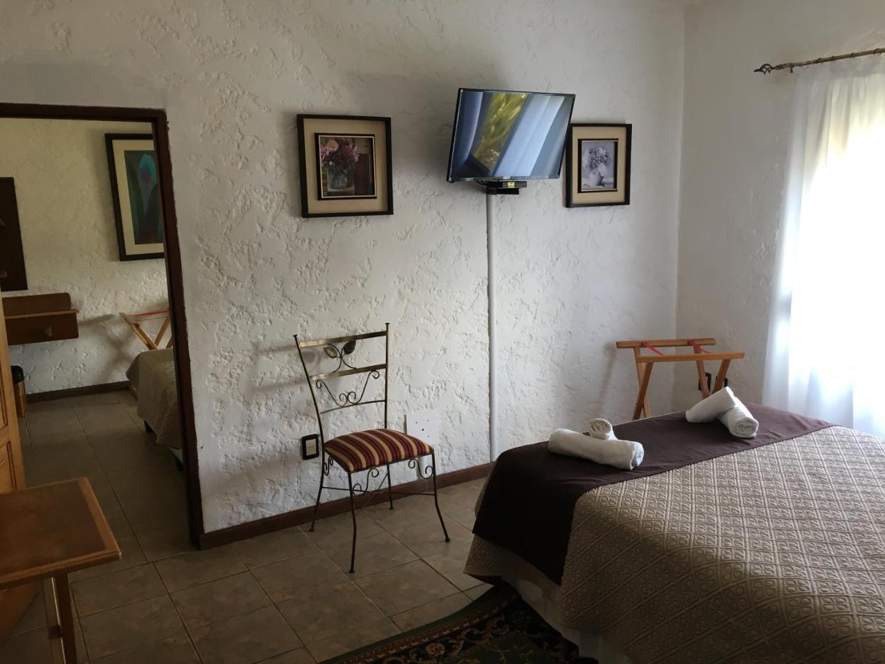 Hotel De La Torre La Paloma Bagian luar foto